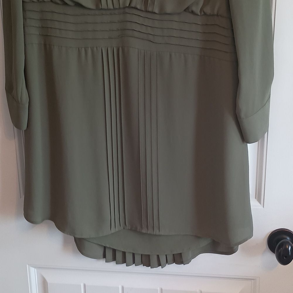 White House Black Market Olive Green Pleated V-Neck Long Sleeve Dress - Picture 13 of 16